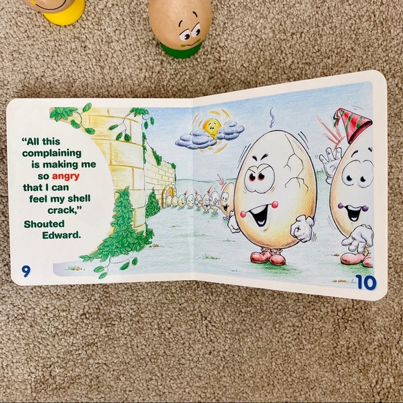 HAPE • Eggspressions Wooden Learning Toy + Book - Picture 14 of 14